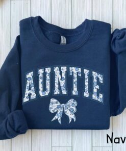 floral auntie sweatshirt for new aunts pregnancy announcement cute aunt crewneck birthday gift for aunt 0wjpw