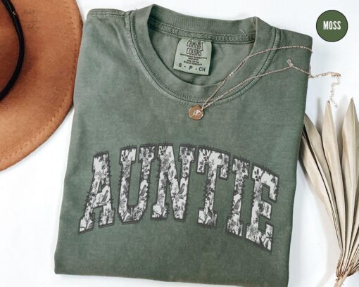 floral auntie t shirt for new aunts comfort colors tee mothers day gift for sister cute aunt shirt uh3dc
