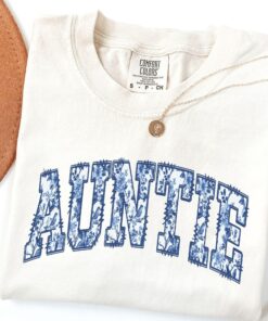 floral auntie t shirt for new aunts comfort colors tee mothers day gift for sister cute aunt shirt xeshp