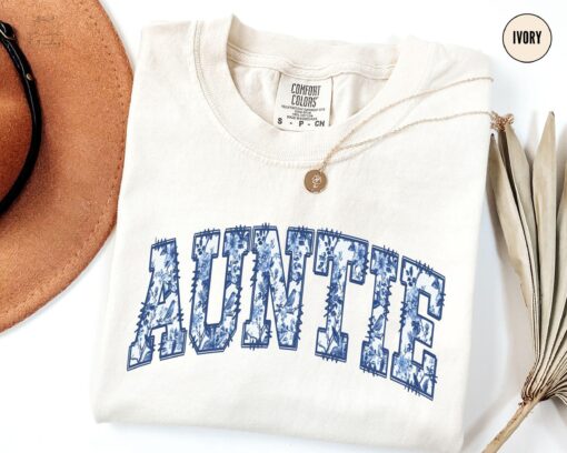 floral auntie t shirt for new aunts comfort colors tee mothers day gift for sister cute aunt shirt