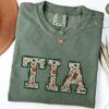 floral auntie tia shirt for new aunts pregnancy announcement latina mothers day tee comfort colors t shirt clloq