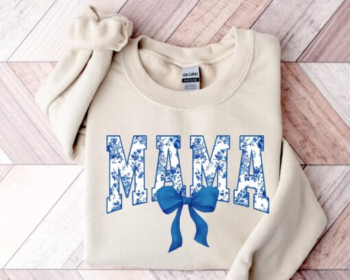 floral bow mama sweatshirt with flower lettering for moms retro hoodie ideal for mothers day and new mom gifts 0asbm