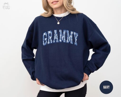 floral grammy sweatshirt for first time grandma mothers day gift cute granny crewneck shirt opws0