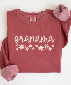 floral grandma sweatshirt cute crewneck for grandma mothers day gift best grandma shirt vintage style 0tcxv