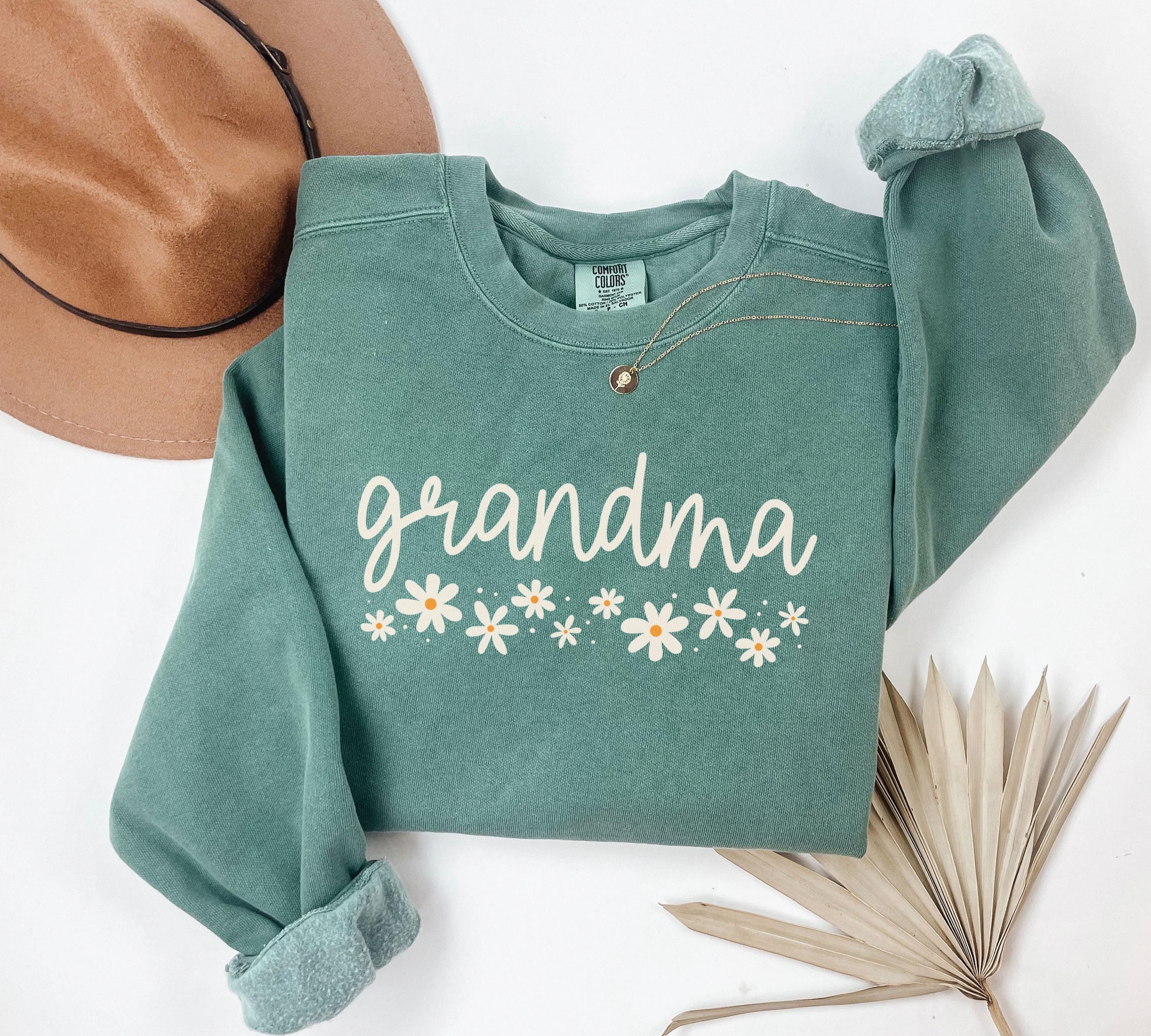 floral grandma sweatshirt cute crewneck for grandma mothers day gift best grandma shirt vintage style 1rkum scaled