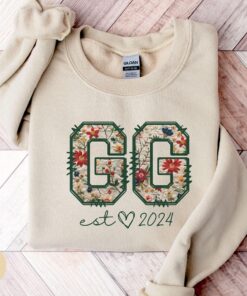 floral grandma sweatshirt est 2024 crewneck best grandma ever shirt mothers day gift for new grandmothers dcidw