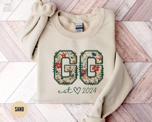 floral grandma sweatshirt est 2024 crewneck best grandma ever shirt mothers day gift for new grandmothers dcidw