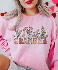 floral grandma sweatshirt for mothers day cute nana gift unique grandmother shirt new mom gift idea s1syu