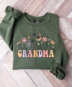 floral grandma sweatshirt for mothers day gift cute nana shirt unique granny gift new grandma apparel nzagg