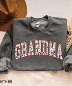 floral grandma sweatshirt for mothers day gift great grandma nana shirt cute mom life apparel bph6a