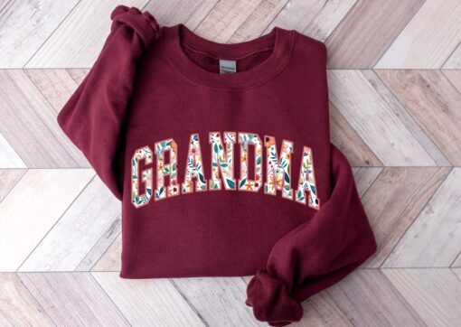 floral grandma sweatshirt for mothers day gift great grandma nana shirt cute mom life apparel vpfu0 scaled