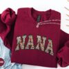 floral grandma sweatshirt personalized nana crewneck custom christmas gift for granny best mothers day shirt no4ty