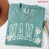 Floral Mama Shirt Cute Daisy Mom Tee for Pregnancy Reveal Family Announcement Best Mom Ever T-Shirt