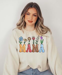 floral mama sweatshirt for nature lovers wildflowers mom shirt ideal for mothers day personalized mom gifts mde37