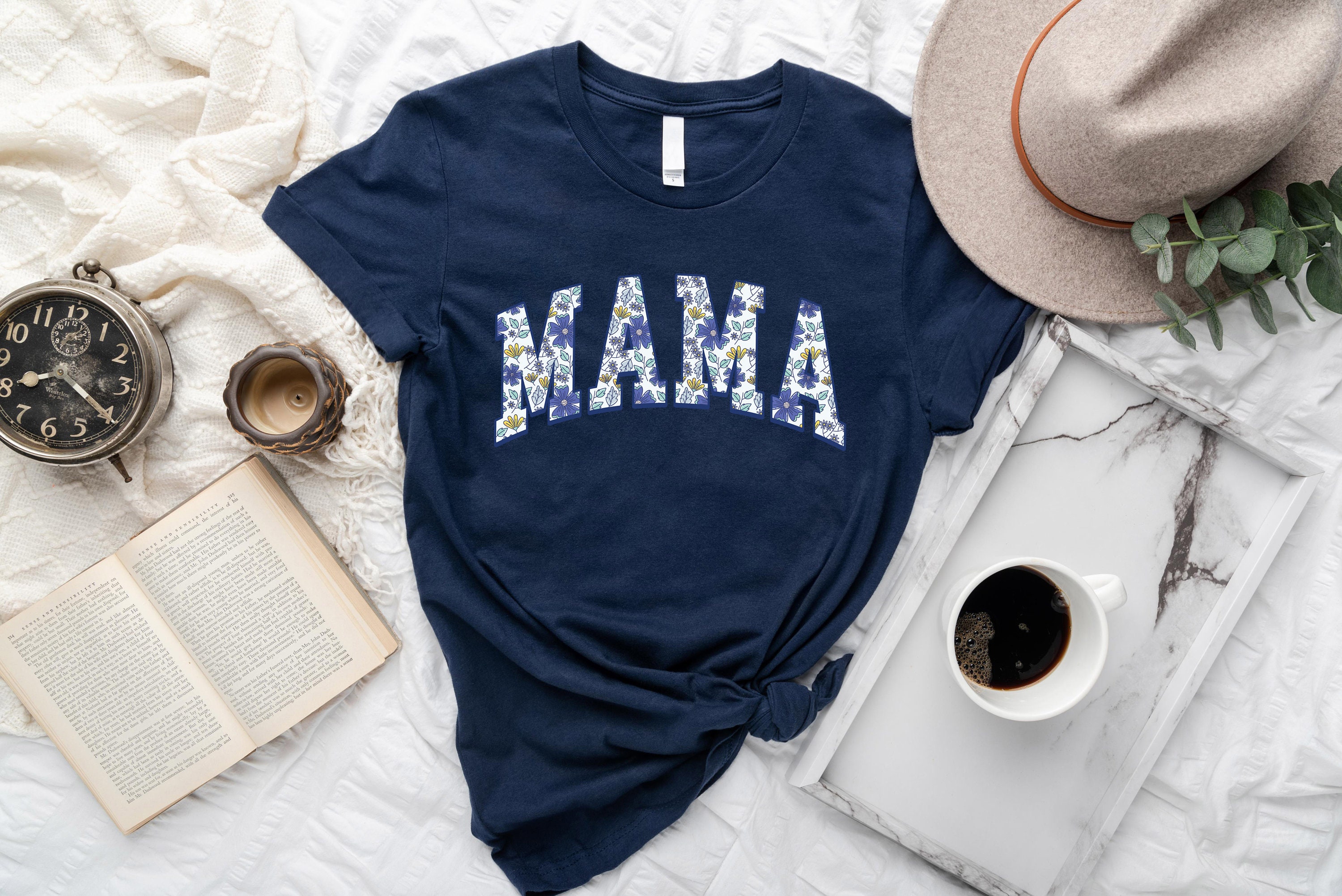 floral mama sweatshirt for women best mom ever crewneck mothers day gift from son cute flower mom shirt ap85x scaled