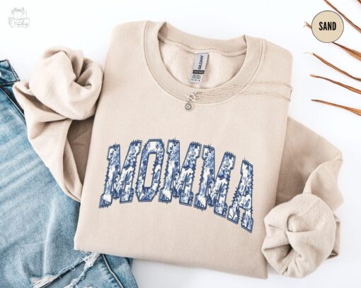 floral mom sweatshirt for new moms pregnancy reveal shirt cute baby shower gift chinoiserie mama crewneck t20gu