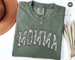 floral momma t shirt for new moms personalized mothers day gift pregnancy reveal chinoiserie mama tee nezzs