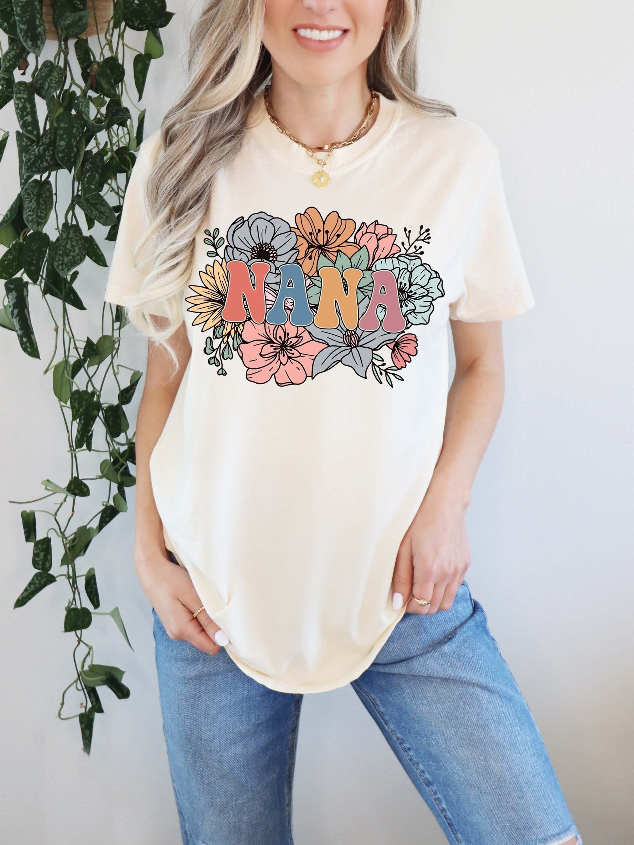 floral nana shirt cute grandma garden tee blessed nana gift comfort colors flower design for grandmothers kfei2 scaled