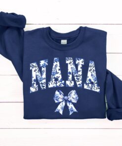 floral nana sweatshirt cute mom life shirt personalized mothers day gift for nana best nana ever sweatshirt gb08m