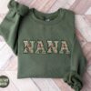 floral nana sweatshirt for grandma wildflower design mothers day gift baby announcement crewneck for new nana hialm