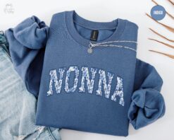 floral nonna sweatshirt italian grandmother shirt mothers day gift for grandma unique birthday gift for nonna wnfrc