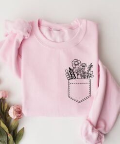 floral pocket sweatshirt with wildflower design for nature lovers ideal for mom and girlfriend gifts vf03b