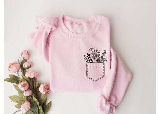 floral pocket sweatshirt with wildflower design for nature lovers ideal for mom and girlfriend gifts vf03b