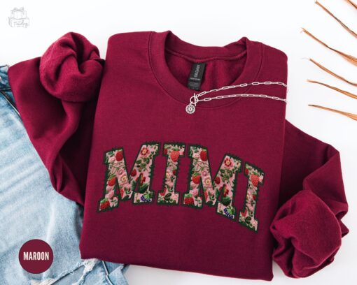 floral strawberry mimi sweatshirt personalized grandam gift for mothers day custom mimi crewneck for christmas mqkcb