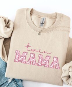 floral twin mom sweatshirt pink sweater for twin moms with girl or boy twins perfect for twin mom birthdays fxfov