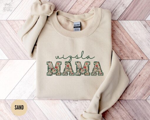 floral vizsla dog mom sweatshirt for pet owners wildflower shirt ideal for mothers day and unique gifts rz79y