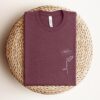 Flower Mama Shirt Wildflower Design Aesthetic Mom T-Shirt Perfect for Mothers Day Gifts and Unique Mom Apparel