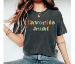 funny aunt shirt for sister cute birthday gift from niece or nephew unique auntie t shirt for special celebrations f6kkx