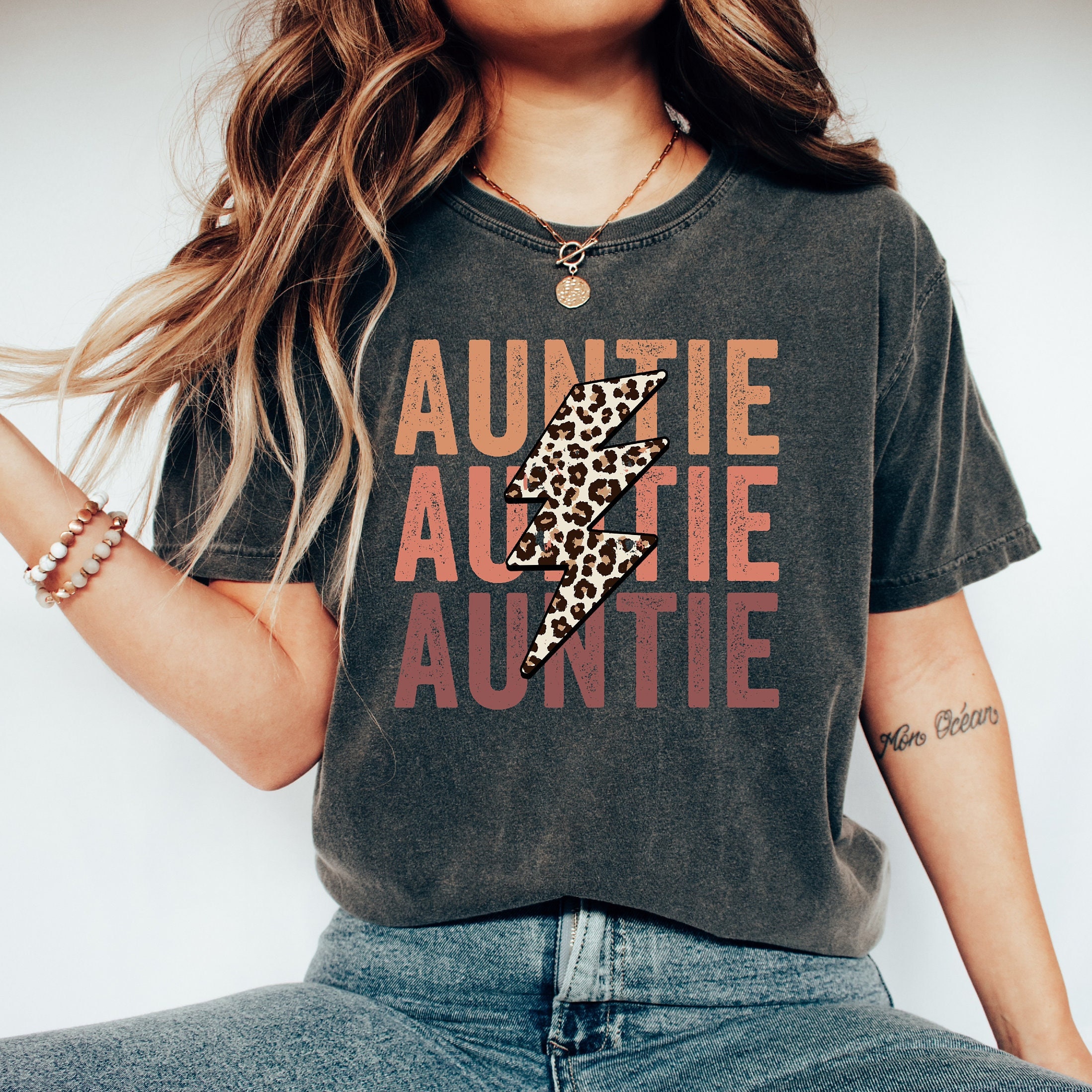 funny aunt shirt retro style for auntie birthday gifts best mom ever shirt mothers day gift cute sister gifts ffj02