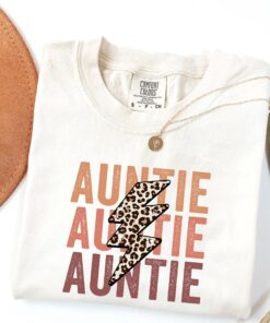 funny aunt shirt retro style for auntie birthday gifts best mom ever shirt mothers day gift cute sister gifts syxf6