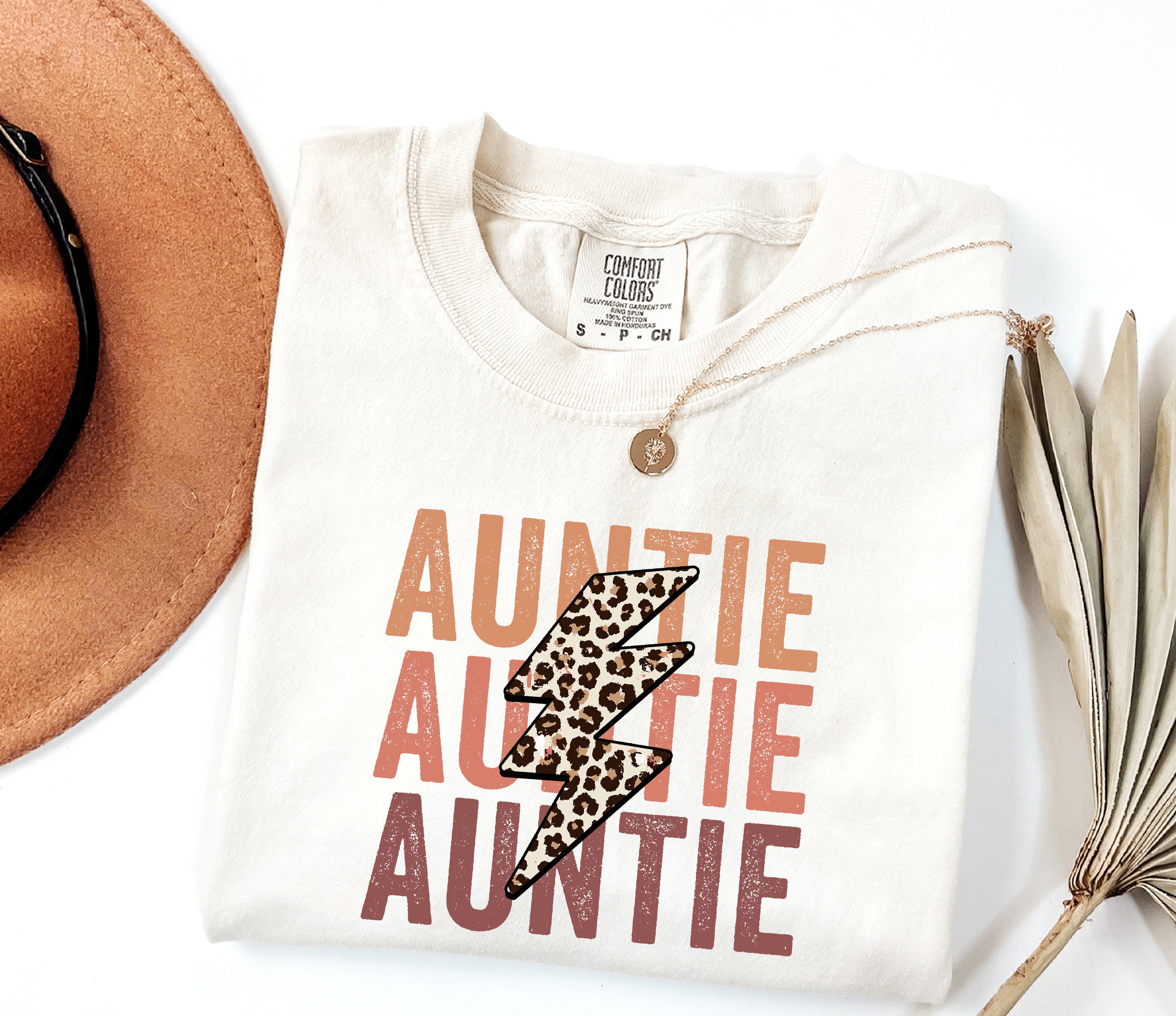 funny aunt shirt retro style for auntie birthday gifts best mom ever shirt mothers day gift cute sister gifts syxf6 scaled