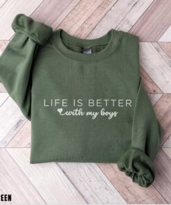 funny boy mom sweatshirt for mothers day unique mom shirt gift best funny mom sweatshirt for moms lp26p