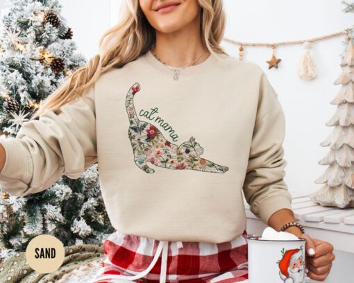 funny cat mama shirt with wildflower floral design cute cat mom sweatshirt for new cat owners and kitty lovers oqa5o