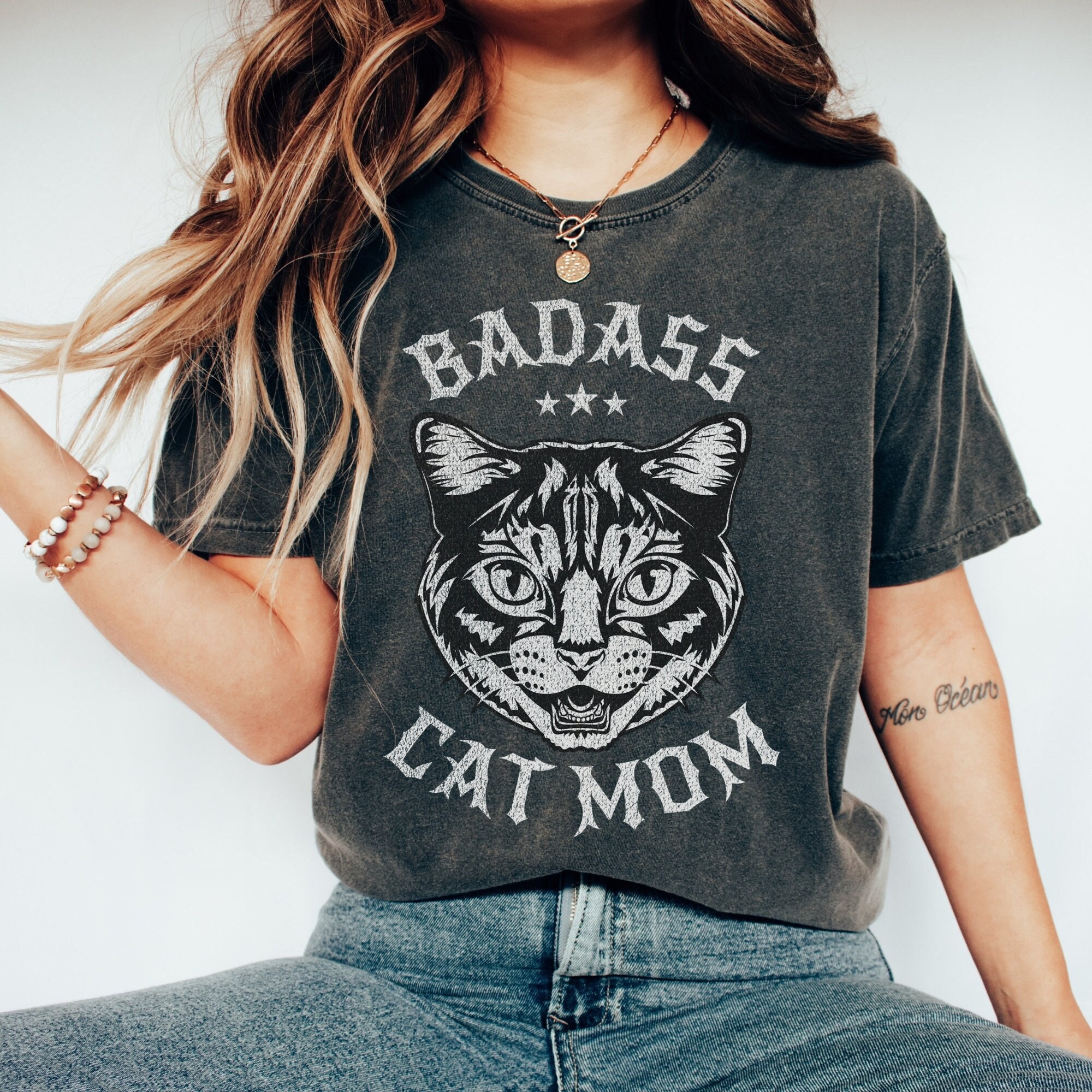 funny cat mom shirt for cat owners cute cat mom t shirt best cat mom gift for mothers day or birthday 3vbag