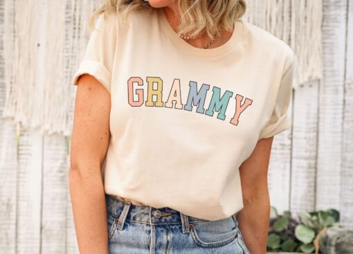 funny grammy shirt for new grandma pregnancy announcement mothers day gift unique grandma t shirt vqw2n