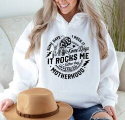 funny mom life hoodie some days i rock motherhood some days it rocks me vintage skull design best mom shirt h9vxj