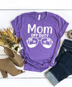 funny mom off duty shirt for brunch weekend getaway cute mom vacation tee girls trip motherhood t shirt qiztq