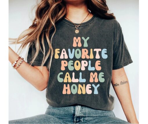 funny mom shirt best mom ever t shirt personalized grandma and wifey shirts for mothers day or wedding celebrations wtndn