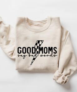 funny mom shirt with sarcastic sayings good mom hoodie for trendy moms cute mama outfit ideal for mothers day xqcwe