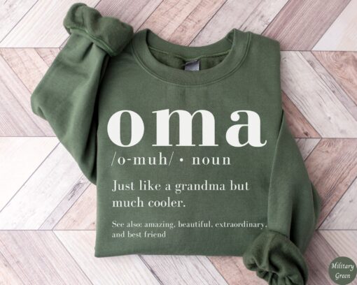 funny oma sweatshirt for german grandma pregnancy reveal and mothers day gift unique grandmother tee birthday present 4izin