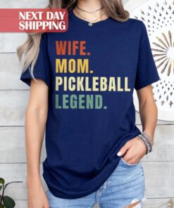 funny pickleball mom shirt for sports moms best mom ever pickleball tee perfect mothers day gift wqtpw