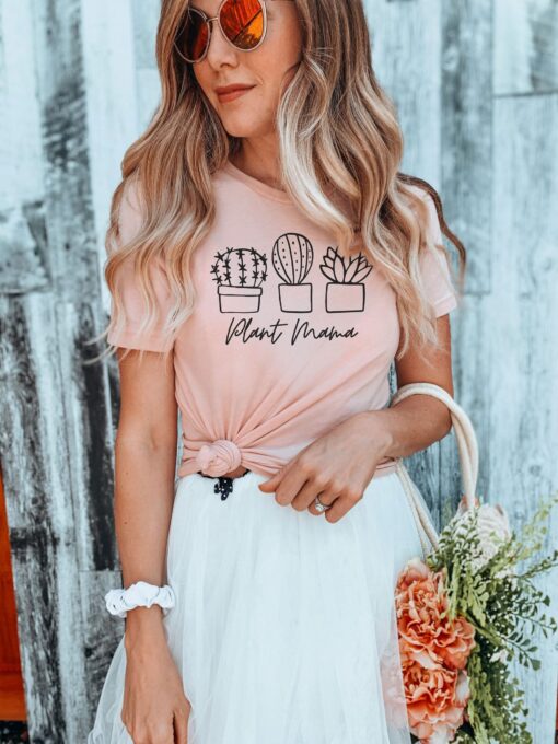 funny plant mama shirt for mom of plants unique mothers day gift for plant parents cute plant lover t shirt mc37y scaled