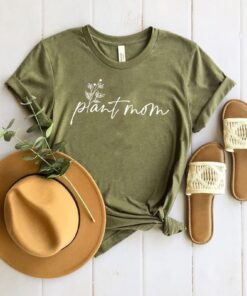 funny plant mom shirt cute plant mama tee for plant lovers perfect for mothers day gifts lwtv4