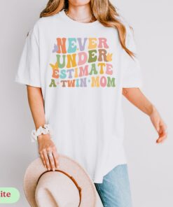 funny twin mom shirt never underestimate a twin mom tee unique gift for new twin mama family announcement gsxj2