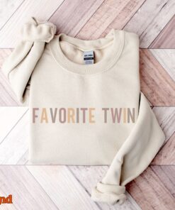 funny twin sweatshirt for siblings favorite child unisex crewneck up to 5xl sarcastic family apparel gifts eu4a9