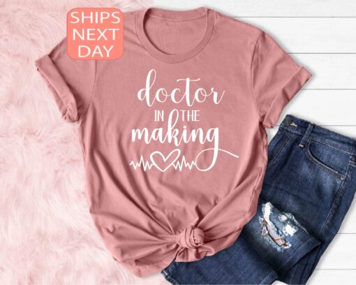 future doctor shirt for medical students funny doctor in the making t shirt gift for aspiring physicians 1vn9n